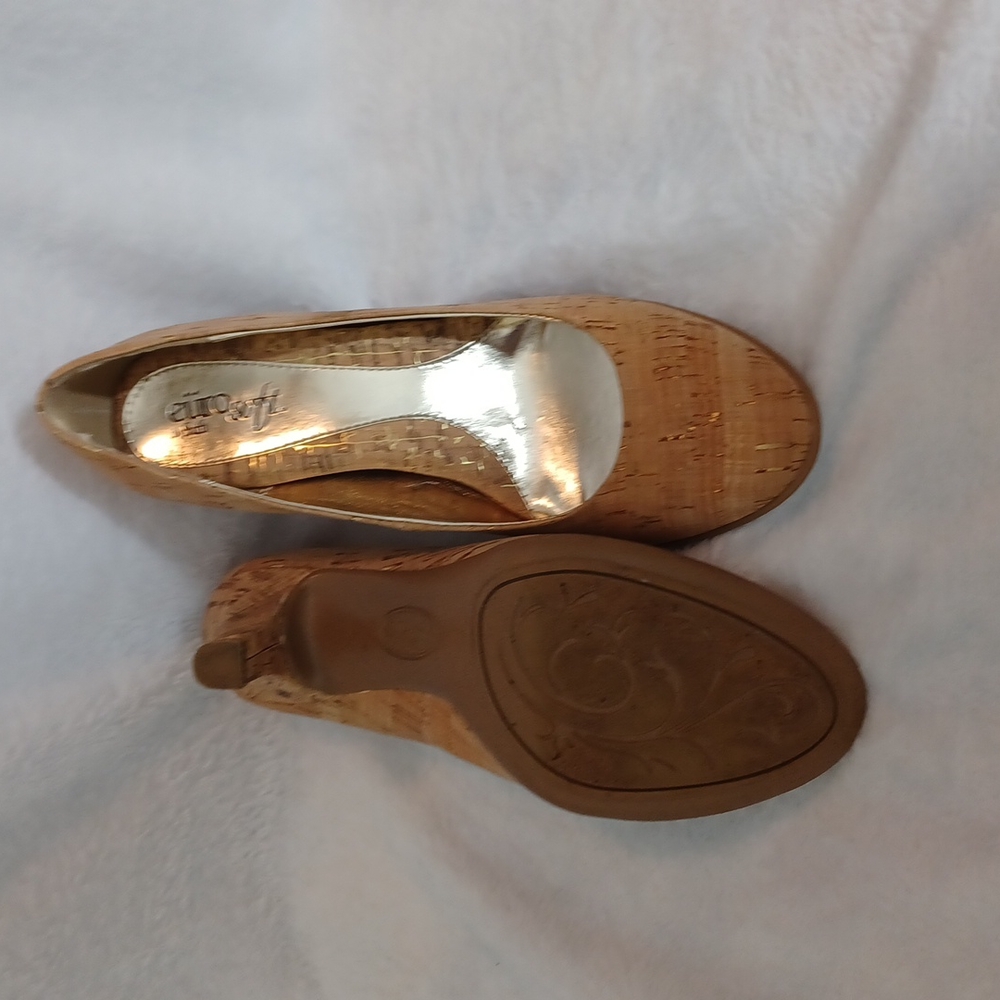 Euro Soft Sofft Cork & Gold Anabelle Heels  Pumps Size 6.5 M - Picture 3 of 6